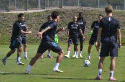 亚博-包含加时末段体能课后；多特蒙德止住颓势备战欧冠；态度坚定；年轻球员得到机会的词条-亚博