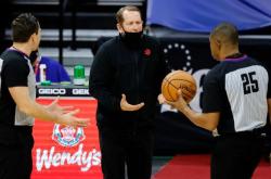 yabo-多伦多猛龙内部会议纪要流出：集结日绝杀压哨，NBA常规赛使命明确，更衣室氛围转暖的简单介绍-yabo